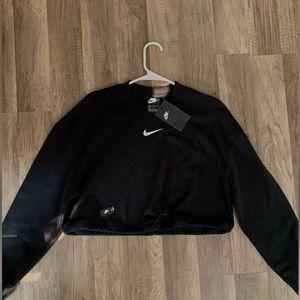Nike CropTop Crew Neck Draw String